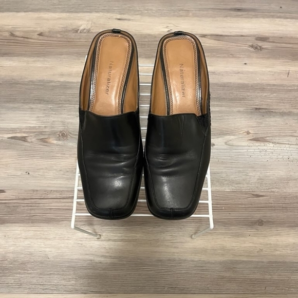 Naturalizer Shoes - Naturalizer Black Women's  Slip-On Shoes Size 6 Comfort